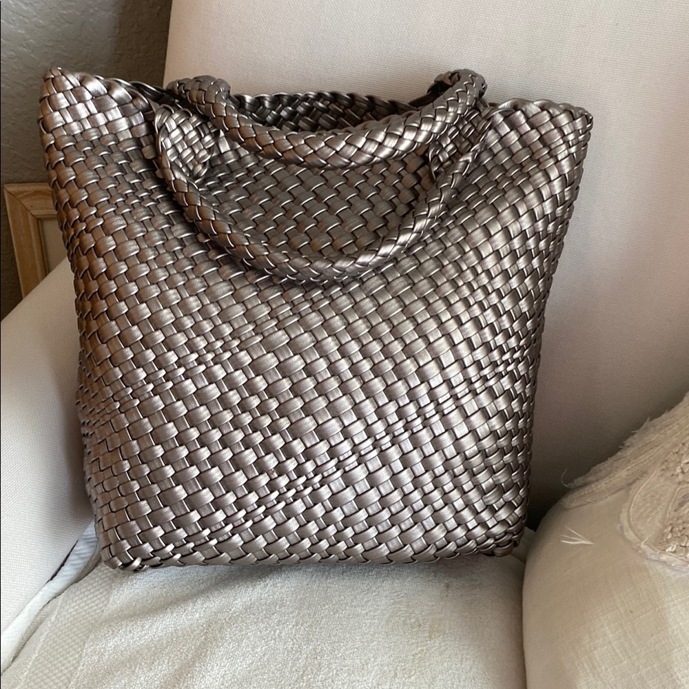 SILVER METALLIC WOVEN TOTE BAG